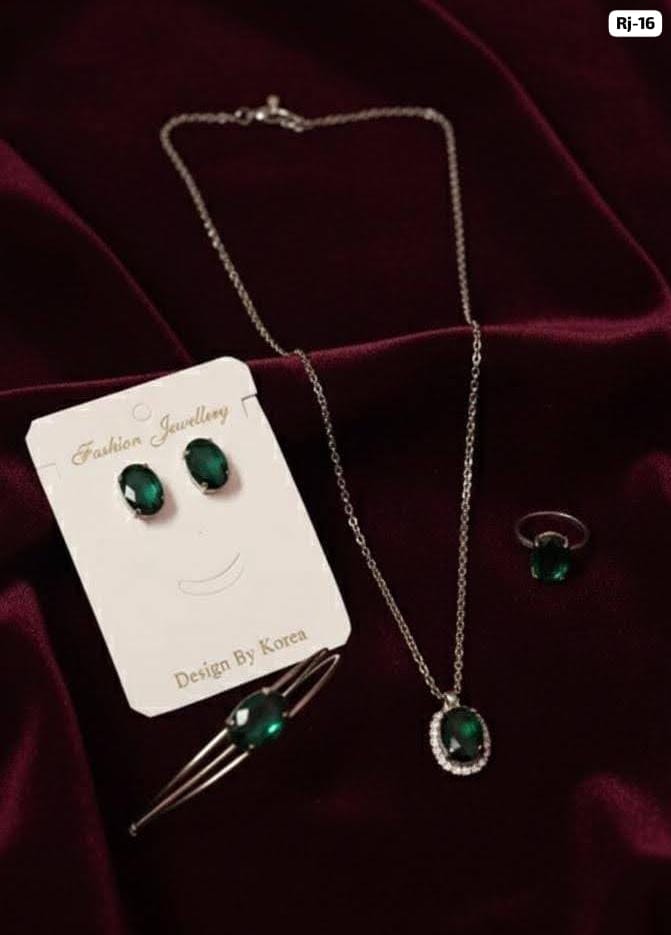 Emerald Green Pendant Jewellery Set - View 1