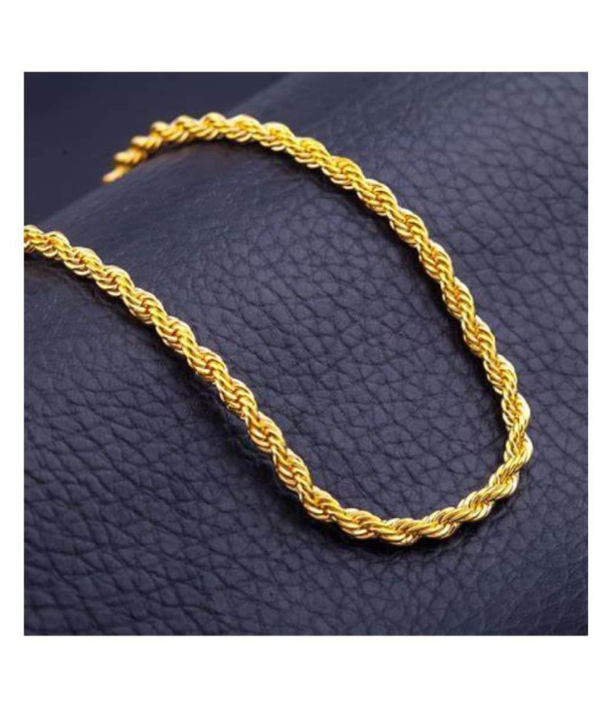 Close-up of gold-tone twisted rope chain design