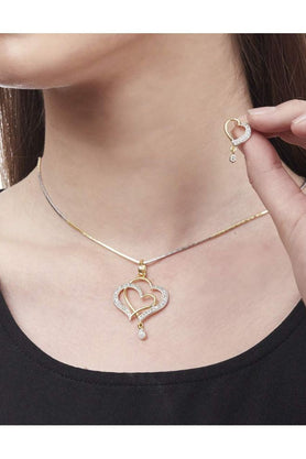 Gold-tone heart pendant necklace and matching earrings jewellery set